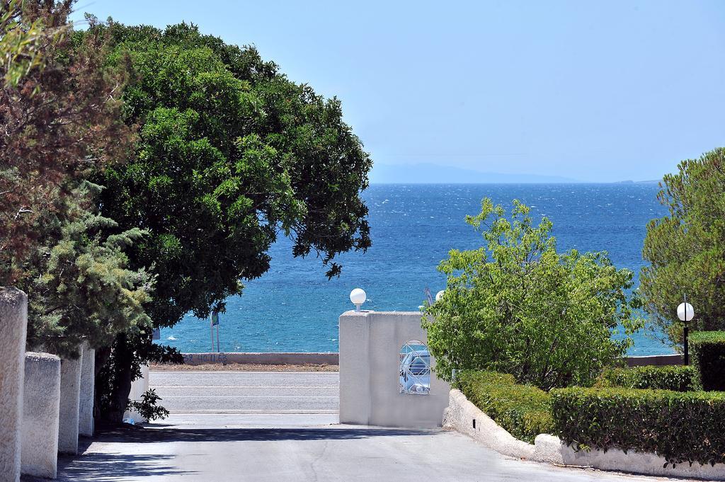 Villa Sarwnisland Lagonisi Exterior foto